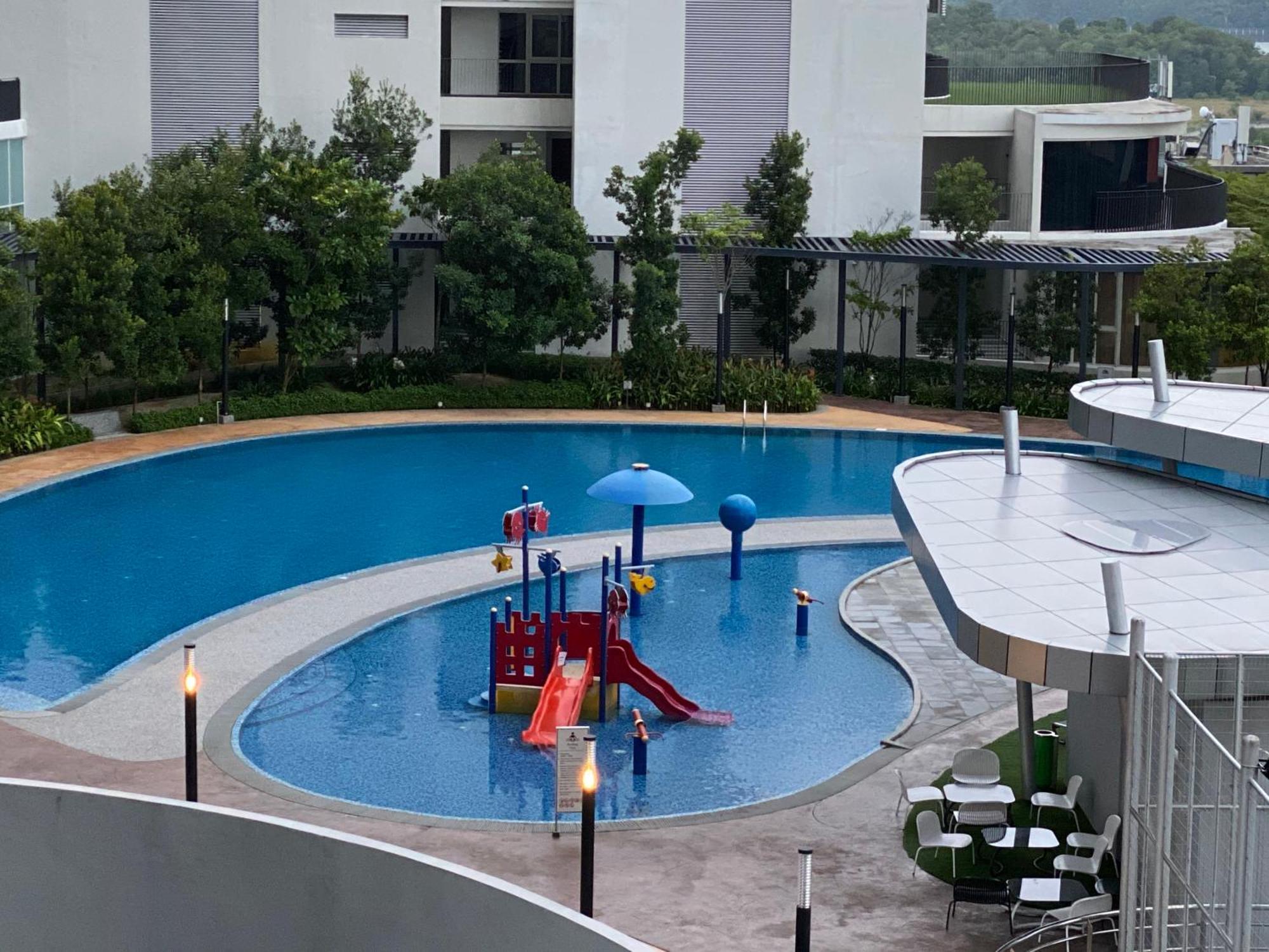 Legoland: Themed Family House At Puteri Harbour Apartment