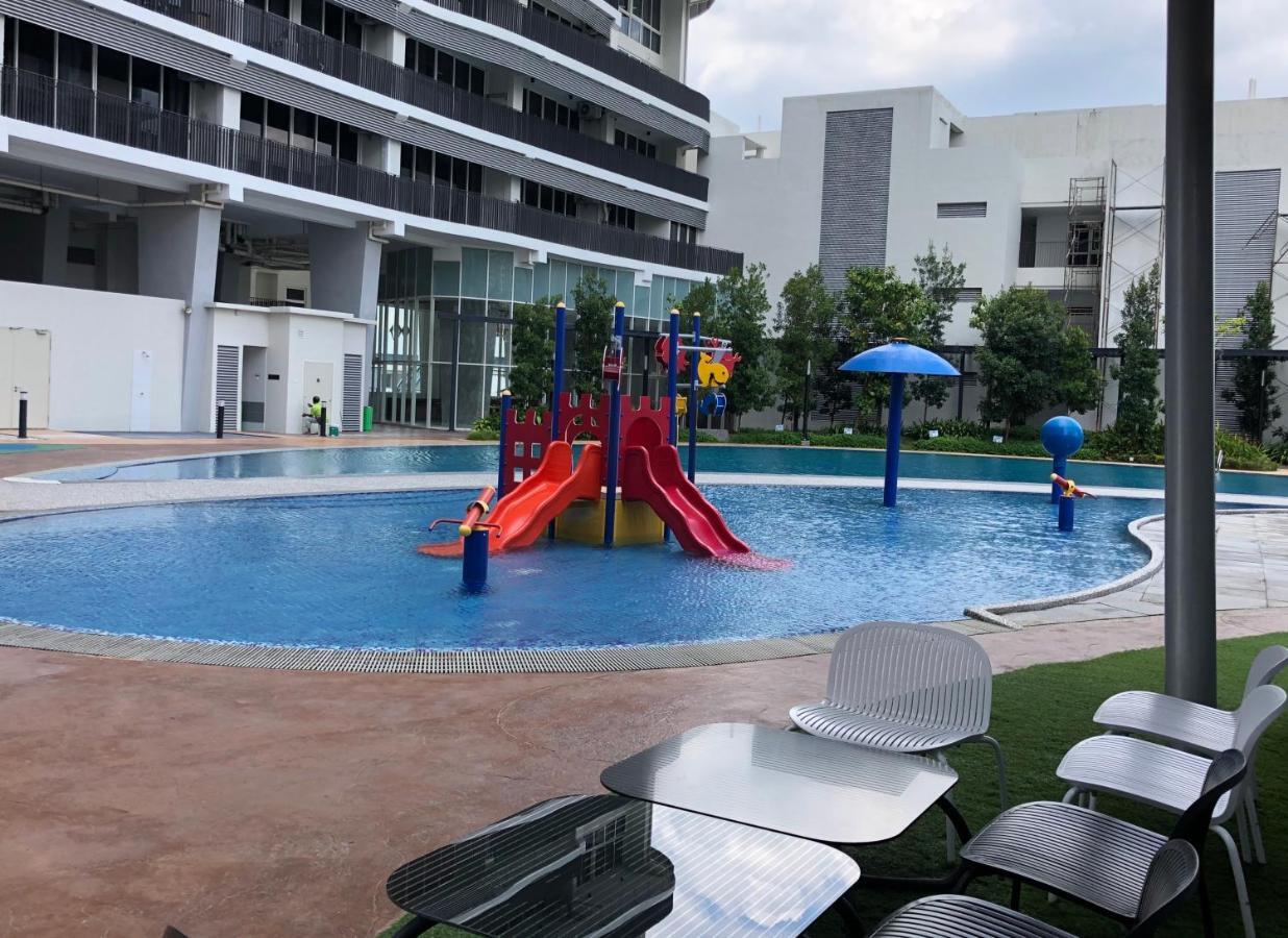 Legoland: Themed Family House At Puteri Harbour